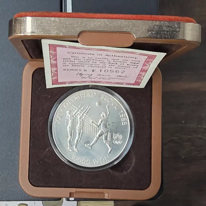 [BUNJANG] Seoul Olympic Volleyball Commemorative Coin / 기념주화 서울올림픽기념 배구 만원은화 주화
