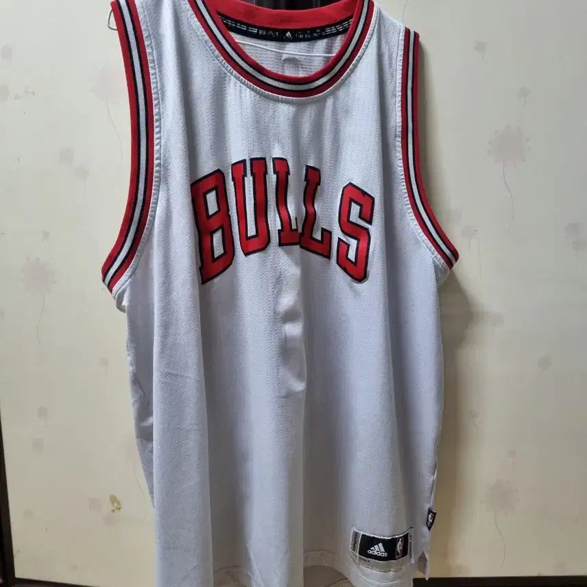 [BUNJANG] Adidas Chicago Bulls Derrick Rose Jersey Tank Top / [XXL] 아디다스 시카고 불스 져지 반팔 나시 티셔츠 110 데릭 로즈