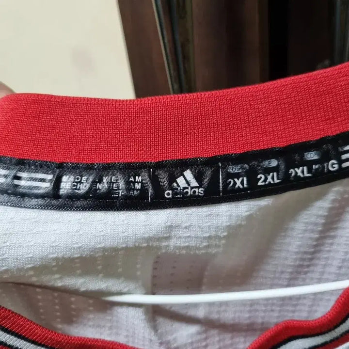 [BUNJANG] Adidas Chicago Bulls Derrick Rose Jersey Tank Top / [XXL] 아디다스 시카고 불스 져지 반팔 나시 티셔츠 110 데릭 로즈