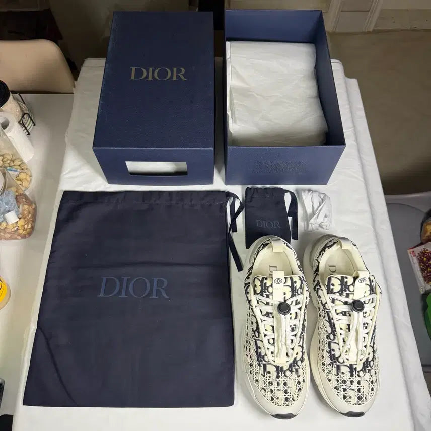 [BUNJANG] Dior B24 Oblique Cannage Motif White Sneakers / [40사이즈,20SS]디올 B24 오블리크 까나쥬 모티프 화이트 스니커즈