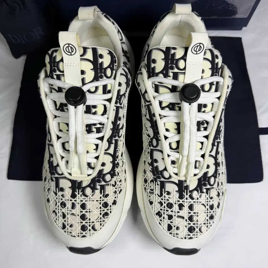 [BUNJANG] Dior B24 Oblique Cannage Motif White Sneakers / [40사이즈,20SS]디올 B24 오블리크 까나쥬 모티프 화이트 스니커즈