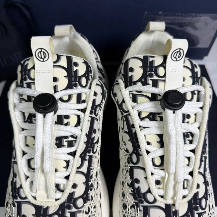 [BUNJANG] Dior B24 Oblique Cannage Motif White Sneakers / [40사이즈,20SS]디올 B24 오블리크 까나쥬 모티프 화이트 스니커즈