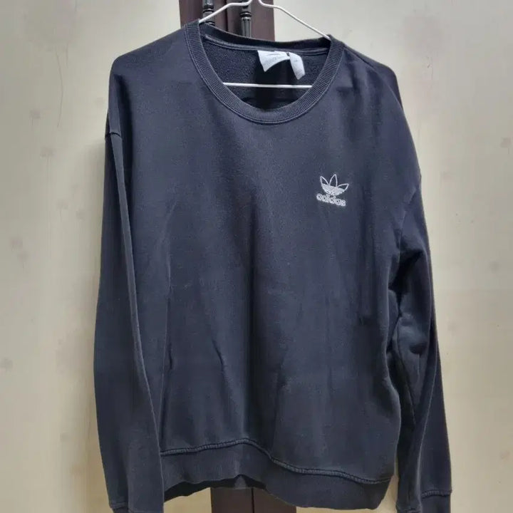 [BUNJANG] Adidas Sweatshirt Black Crewneck / [XL] 아디다스 스웻 스웨트 맨투맨 105 100 검정 블랙 발렌