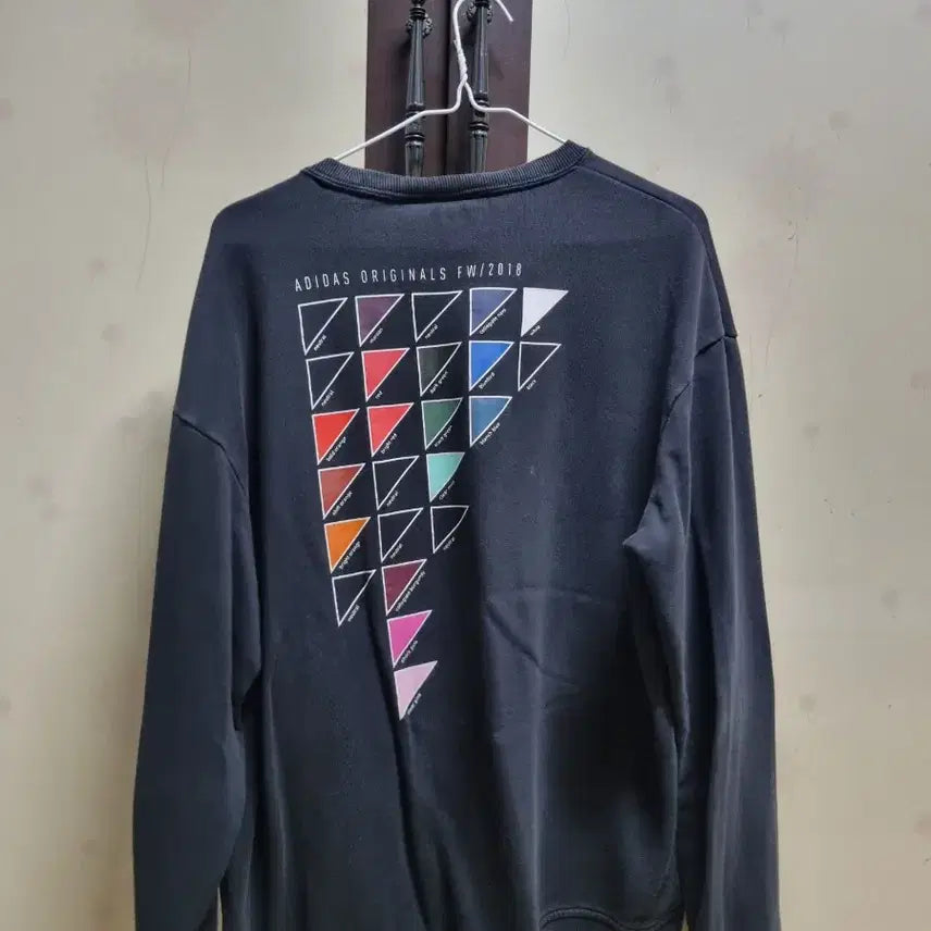 [BUNJANG] Adidas Sweatshirt Black Crewneck / [XL] 아디다스 스웻 스웨트 맨투맨 105 100 검정 블랙 발렌