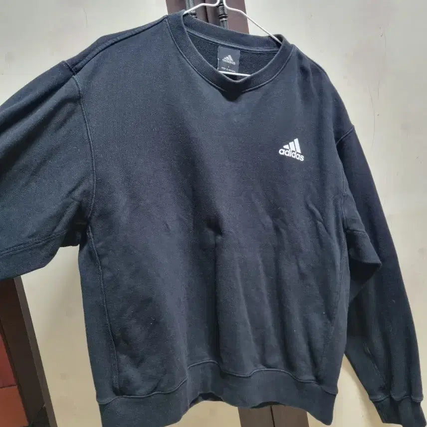 [BUNJANG] Adidas Black Sweatshirt / [L] 아디다스 블랙 검정 맨투맨 라지 105 삼선 스웻 마르지엘라 맛