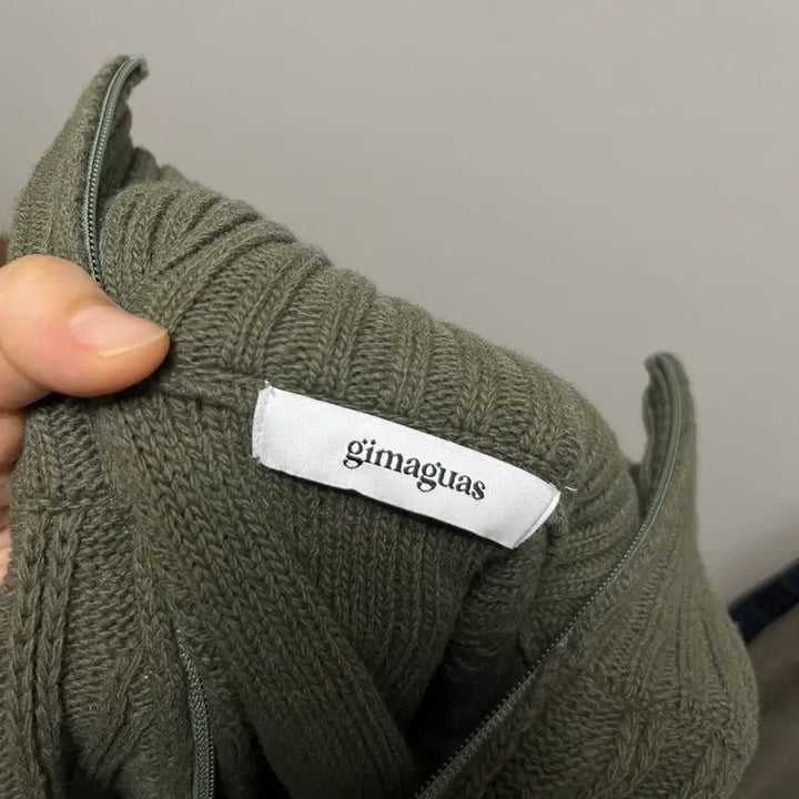 [BUNJANG] Gimaguas Ribbed Knit Sweater / 기마구아스 지퍼 디테일 골지 니트 S