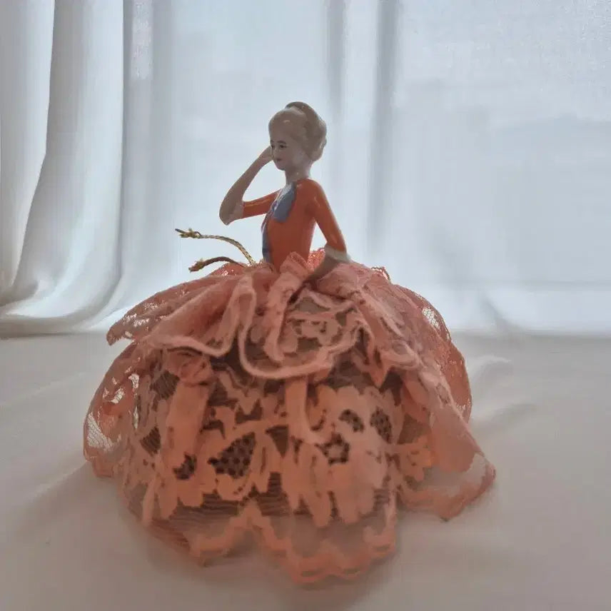 [BUNJANG] Vintage Half Doll Pincushion Figurine / A213 빈티지 하프돌 핀쿠션 피겨린