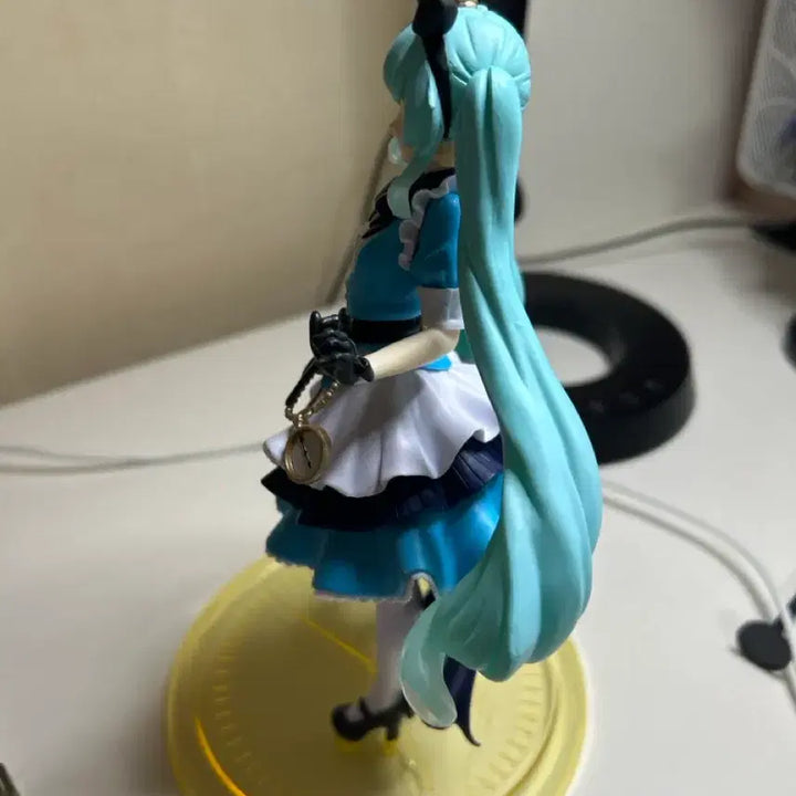 [BUNJANG] Hatsune Miku Figure / 앨리스 미쿠 피규어