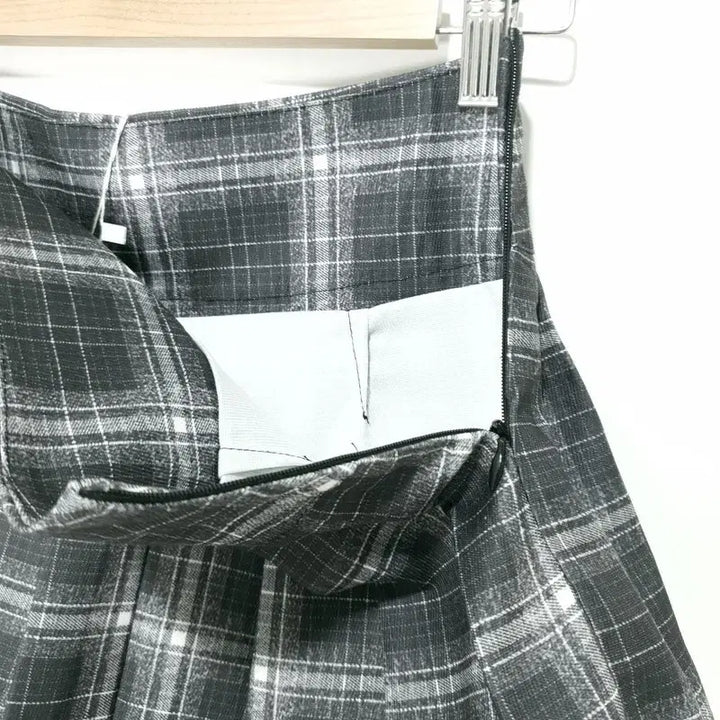 [BUNJANG] Unbranded Plaid Pleated Skirt Shorts S0496 / 체크 플리츠 치마바지 S_S0496