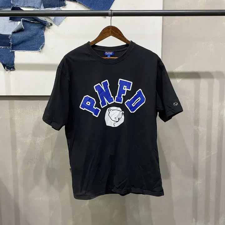 [BUNJANG] Penfield Street Print Black Short Sleeve T-shirt / (100) 펜필드 캐주얼 스트릿 프린팅 블랙 반팔 티