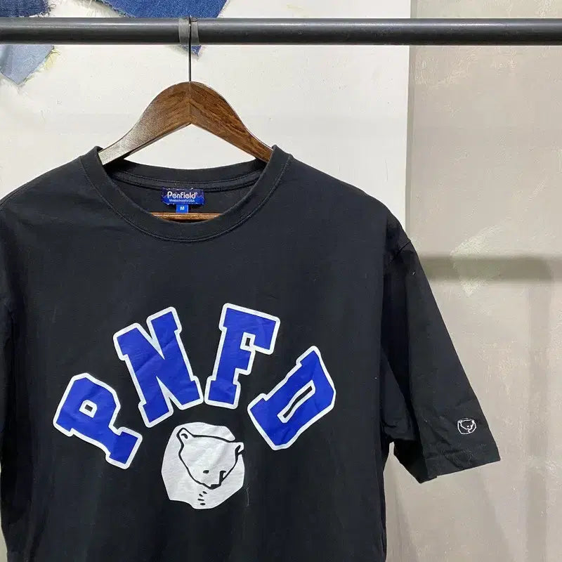[BUNJANG] Penfield Street Print Black Short Sleeve T-shirt / (100) 펜필드 캐주얼 스트릿 프린팅 블랙 반팔 티