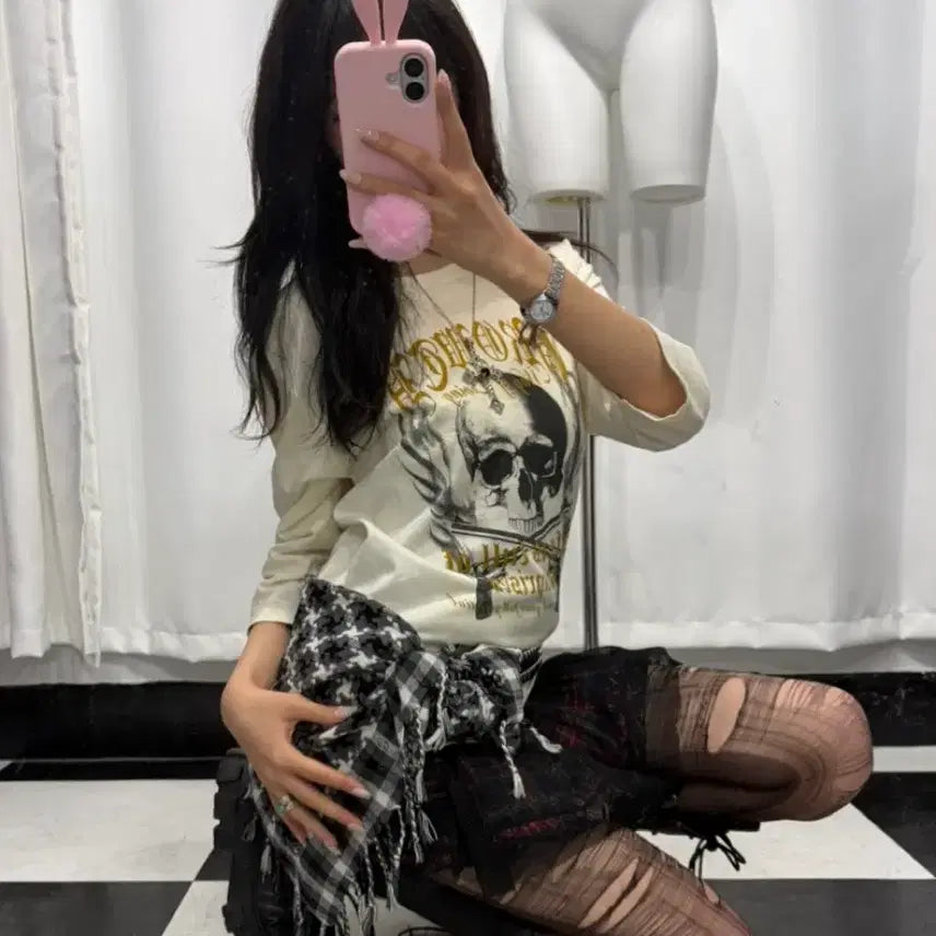 [BUNJANG] Ivory Skull Printed Longsleeve / 아이보리 스컬 프린팅 롱슬리브
