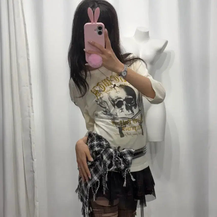 [BUNJANG] Ivory Skull Printed Longsleeve / 아이보리 스컬 프린팅 롱슬리브