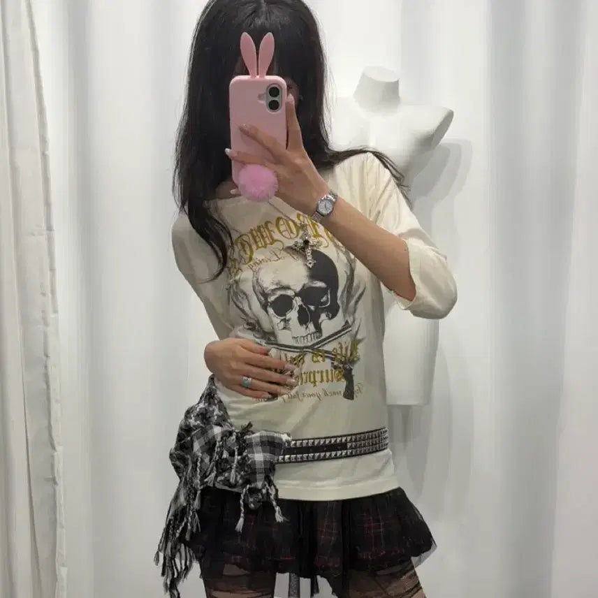 [BUNJANG] Ivory Skull Printed Longsleeve / 아이보리 스컬 프린팅 롱슬리브