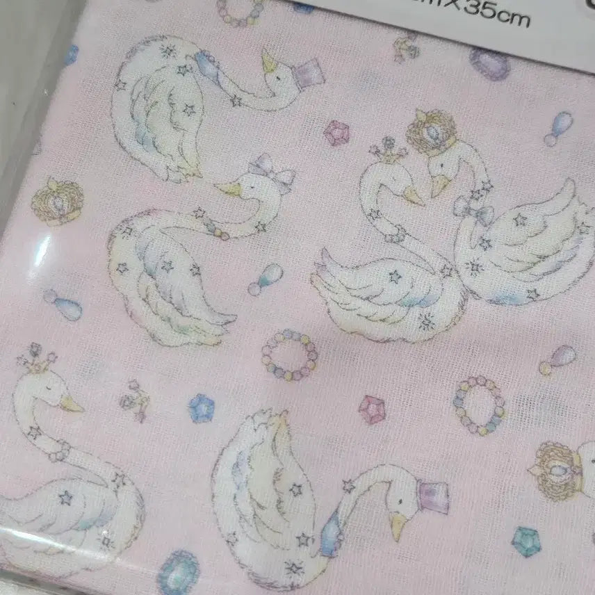 [BUNJANG] Pink Swan Japanese Fabric for Dolls / 핑크백조 일본조각원단 육일돌 페어리
