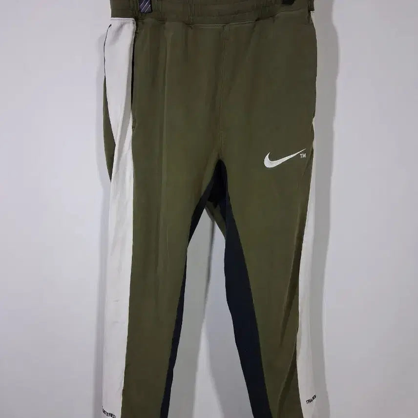 [BUNJANG] Nike Khaki/White Training Pants / 나이키 카키/화이트 트레이닝 바지