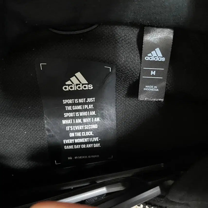 [BUNJANG] Adidas Hooded Zip-Up Jacket / M 아디다스 후드집업 자켓 N.7626