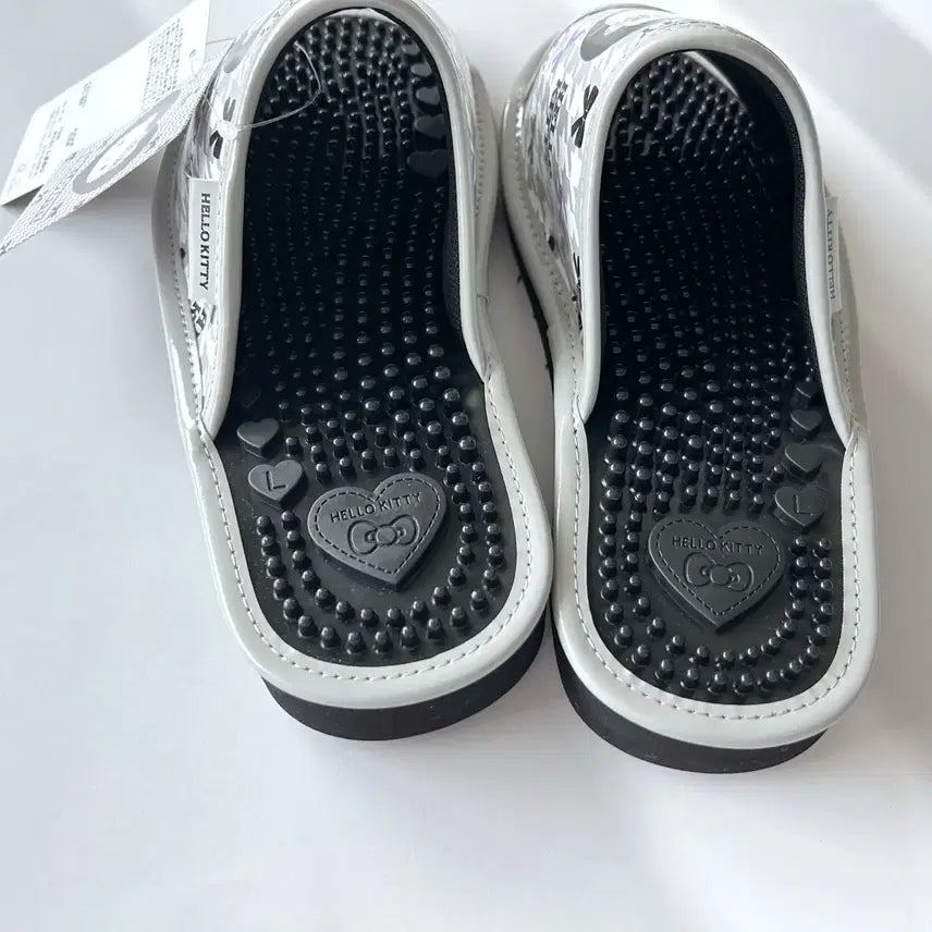 [BUNJANG] Sanrio Hello Kitty Monochidori Acupressure Slippers / 일본수입 산리오헬로키티슬리퍼 모노치도리헬로키티지압슬리퍼