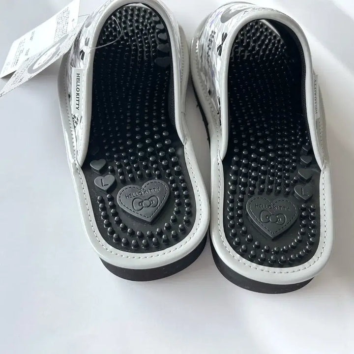 [BUNJANG] Sanrio Hello Kitty Monochidori Acupressure Slippers / 일본수입 산리오헬로키티슬리퍼 모노치도리헬로키티지압슬리퍼