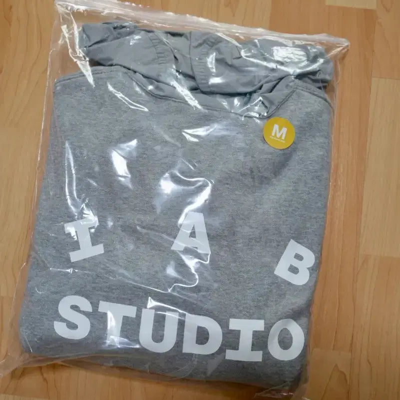 [SOLD OUT] 아이앱 스튜디오 우븐 후디 그레이 화이트 m사이즈