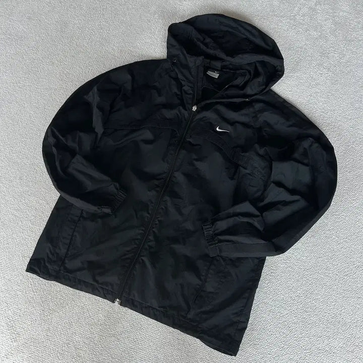 [SOLD OUT] 나이키 블랙 후드 바람막이 자켓 L