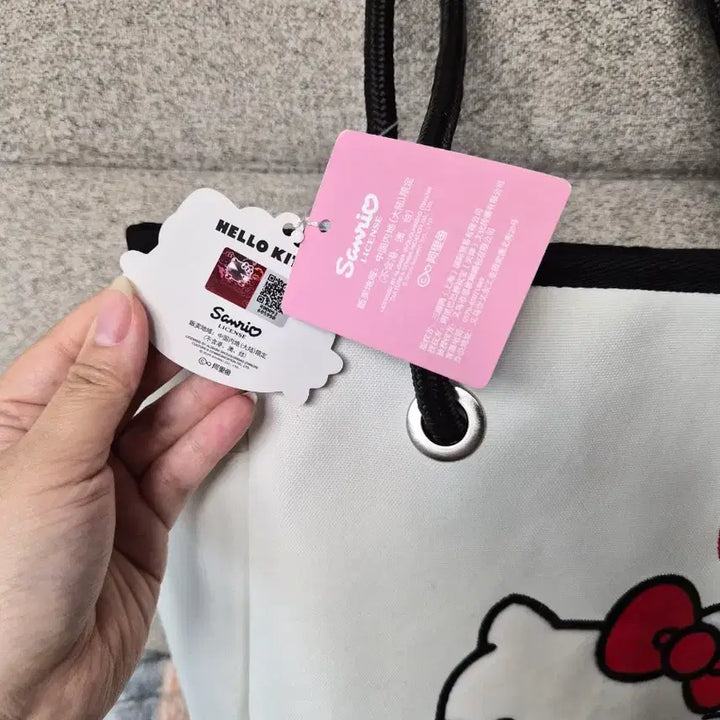 [BUNJANG] Sanrio Hello Kitty White Shopper Bag / 정품) 산리오 헬로키티 쇼퍼백 새상품 2종