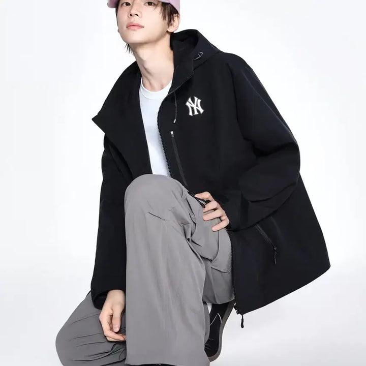 [BUNJANG] MLB Karina &amp; TWS Pick New York Yankees Shoes / MLB [카리나&amp;TWS PICK]클러비 뉴욕양키스 슈즈 230