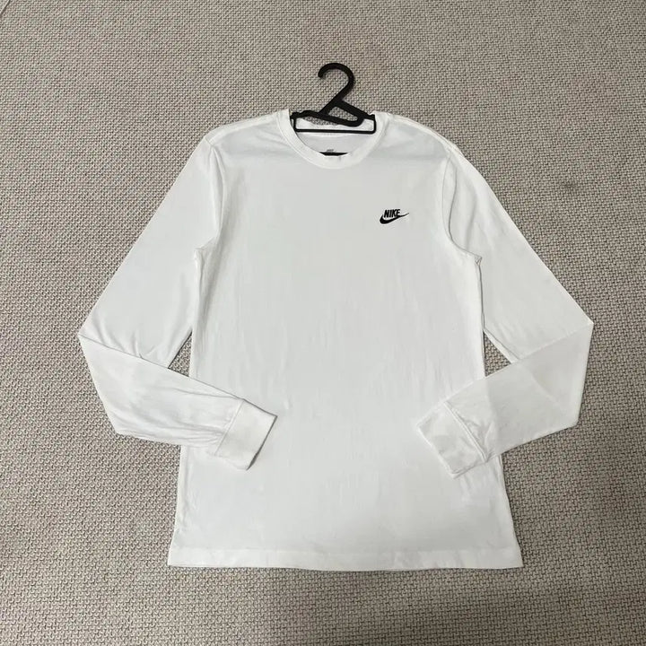 [BUNJANG] Nike Swoosh Long Sleeve T-shirt (Size L) / L 나이키 스우시 라운드 긴팔티셔츠 N.7627