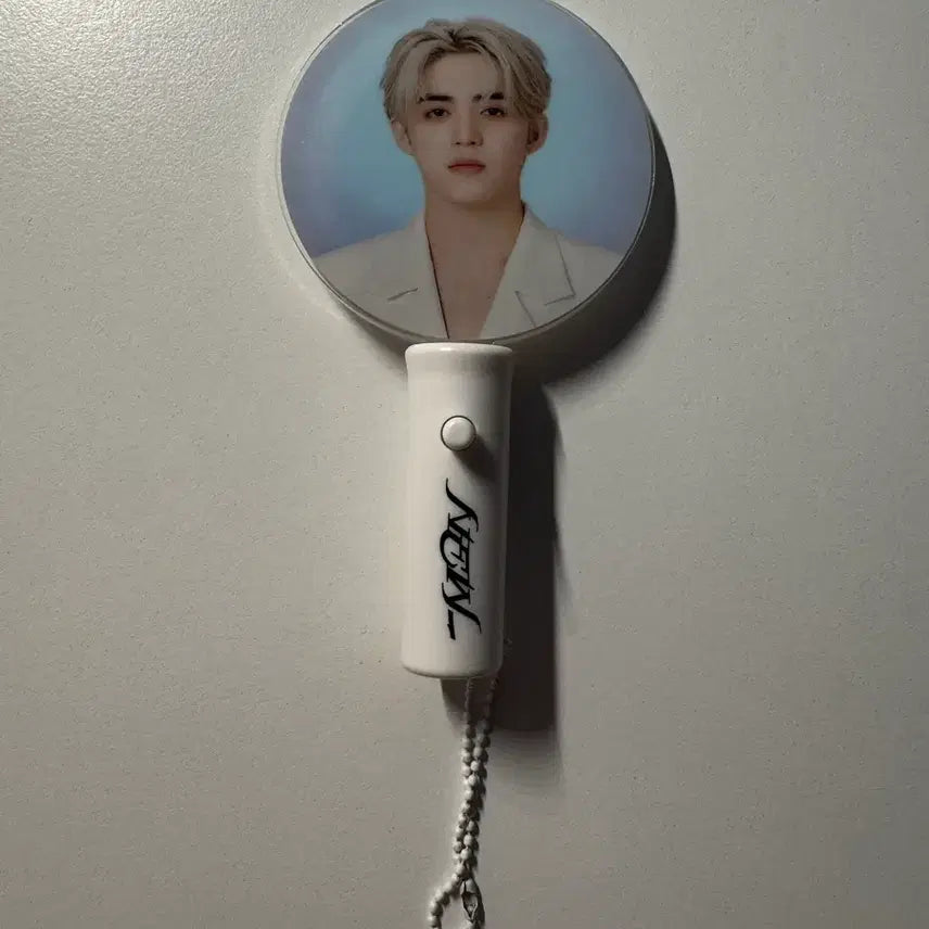 [BUNJANG] SEVENTEEN S.COUPS New Concert Light Keyring MD / 세븐틴 에스쿱스 New콘 라이트키링 md