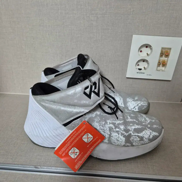 [BUNJANG] Nike Jordan Why Not Zero.1 Basketball Shoes / 280mm)나이키 조던 와이 낫 제로 1 농구신발