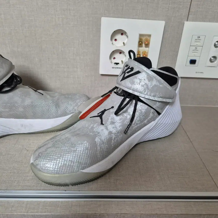 [BUNJANG] Nike Jordan Why Not Zero.1 Basketball Shoes / 280mm)나이키 조던 와이 낫 제로 1 농구신발