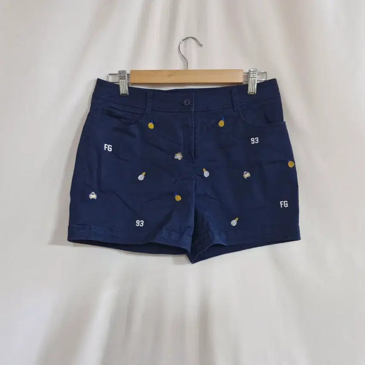 [BUNJANG] Phantom Navy Embroidered Shorts / 팬텀 네이비 자수 반바지