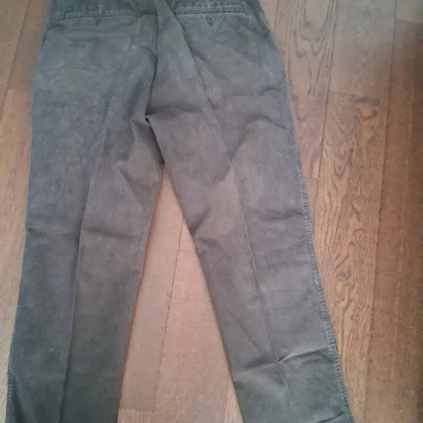 [BUNJANG] Uniqlo JW Anderson Corduroy Pants Brown / 유니클로 jw앤더슨 코듀로이 팬츠 브라운 M