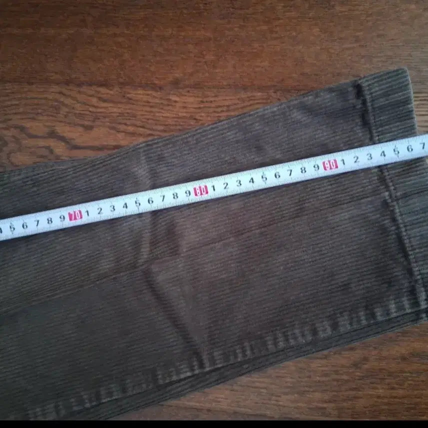 [BUNJANG] Uniqlo JW Anderson Corduroy Pants Brown / 유니클로 jw앤더슨 코듀로이 팬츠 브라운 M