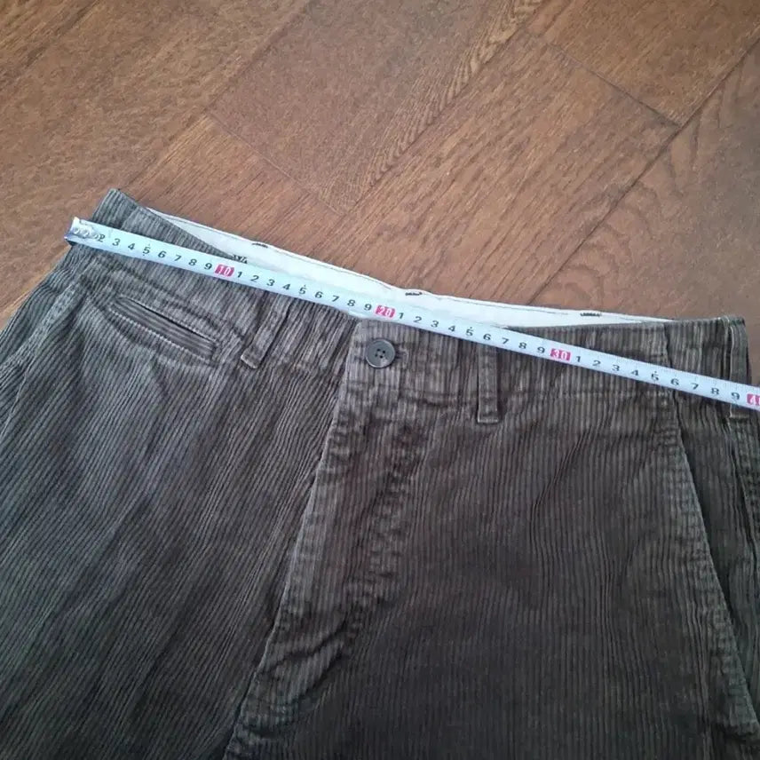 [BUNJANG] Uniqlo JW Anderson Corduroy Pants Brown / 유니클로 jw앤더슨 코듀로이 팬츠 브라운 M
