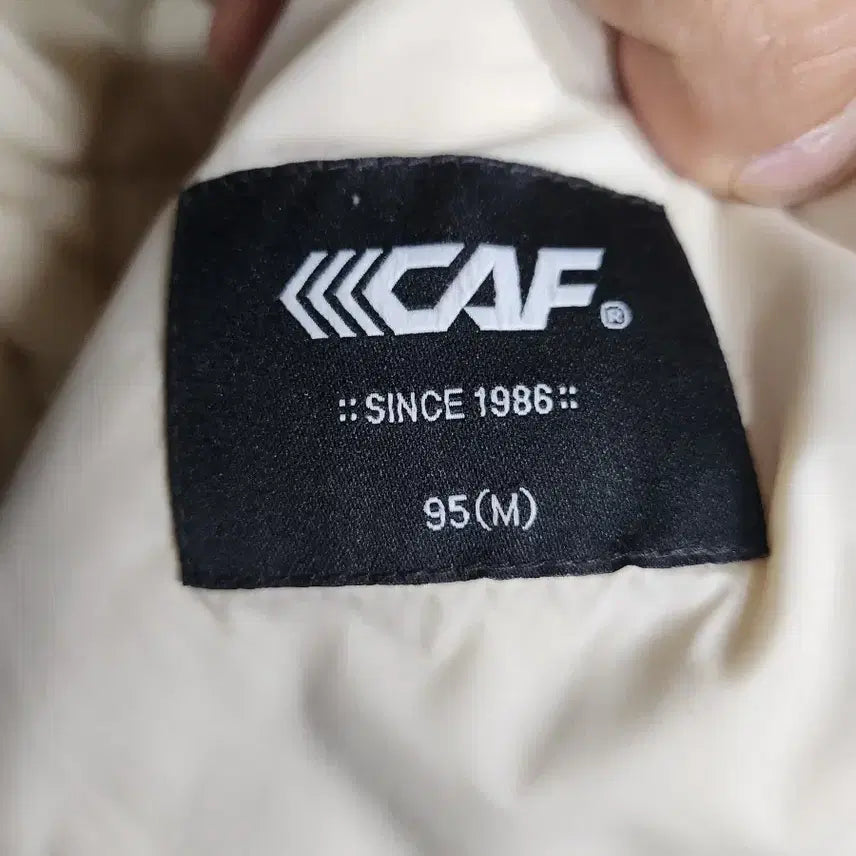 [BUNJANG] LeCAF Ivory Lightweight Collarless Padded Jacket / 르까프 아이보리 노카라 경량 패딩 자켓