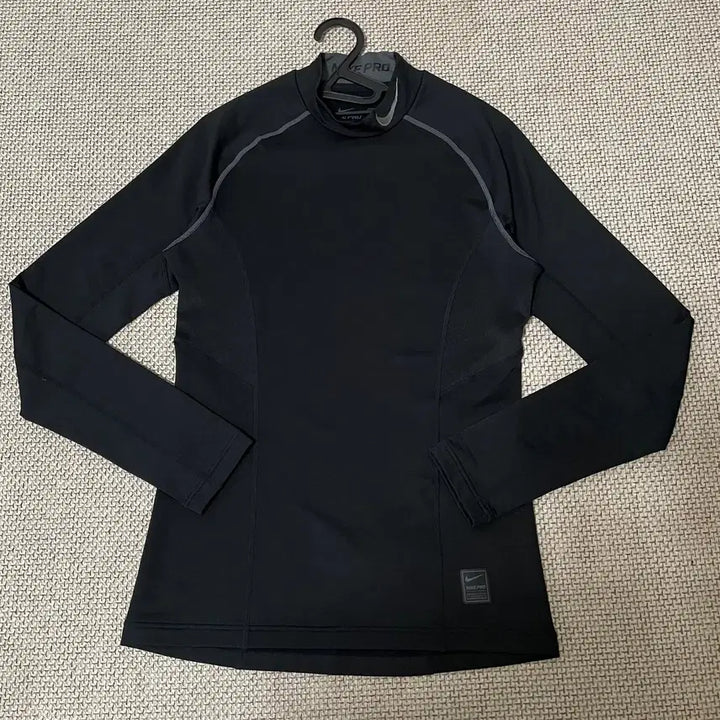 [BUNJANG] Nike Pro Sports Mock Neck Functional T-shirt / S 나이키 프로 스포츠 목폴라 기능티셔츠 N.7629