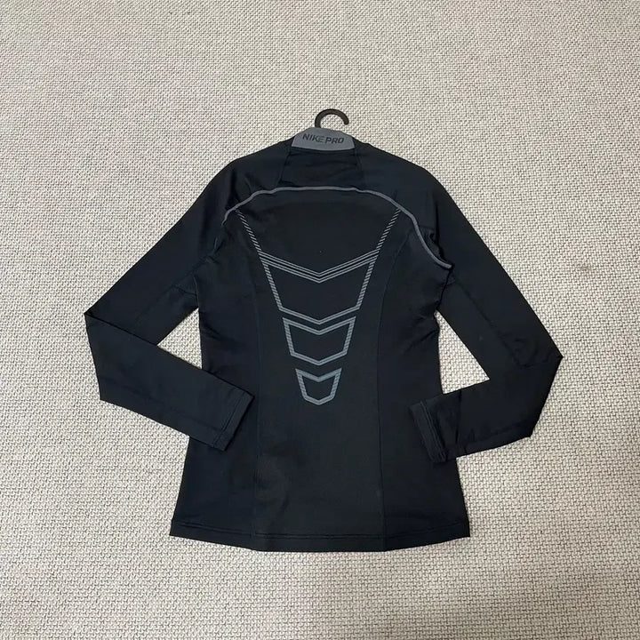 [BUNJANG] Nike Pro Sports Mock Neck Functional T-shirt / S 나이키 프로 스포츠 목폴라 기능티셔츠 N.7629