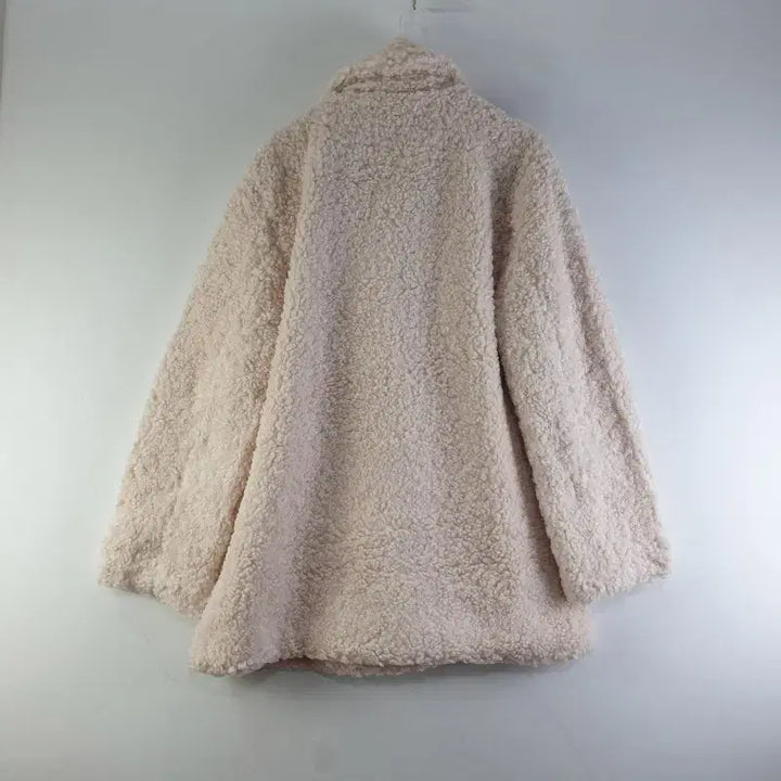 [SOLD OUT] 자라 여성M 화이트 덤블 양털 자켓 M1756