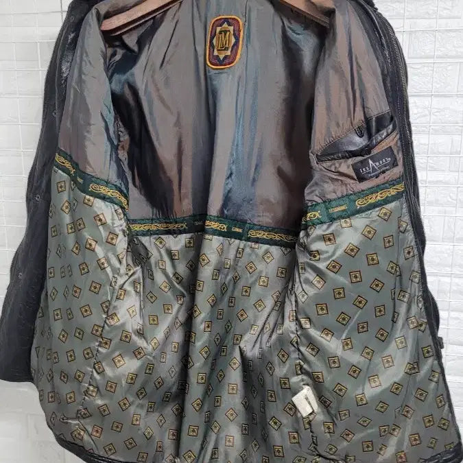 [BUNJANG] Vintage Black Real Lambskin Mouton Jacket XL / [105]VINTAGE빈티지 블랙 퍼탈부착가능 리얼양가죽무스탕자켓 XL