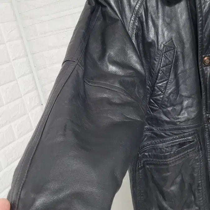 [BUNJANG] Vintage Black Real Lambskin Mouton Jacket XL / [105]VINTAGE빈티지 블랙 퍼탈부착가능 리얼양가죽무스탕자켓 XL