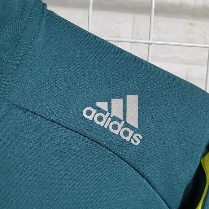 [BUNJANG] Adidas Sportswear Green Running Half Zip Pullover (XXL) / [XXL]아디다스 스포츠웨어 청녹그린 기능성스판 런닝 풀오버반집업XXL