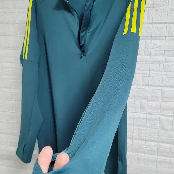 [BUNJANG] Adidas Sportswear Green Running Half Zip Pullover (XXL) / [XXL]아디다스 스포츠웨어 청녹그린 기능성스판 런닝 풀오버반집업XXL
