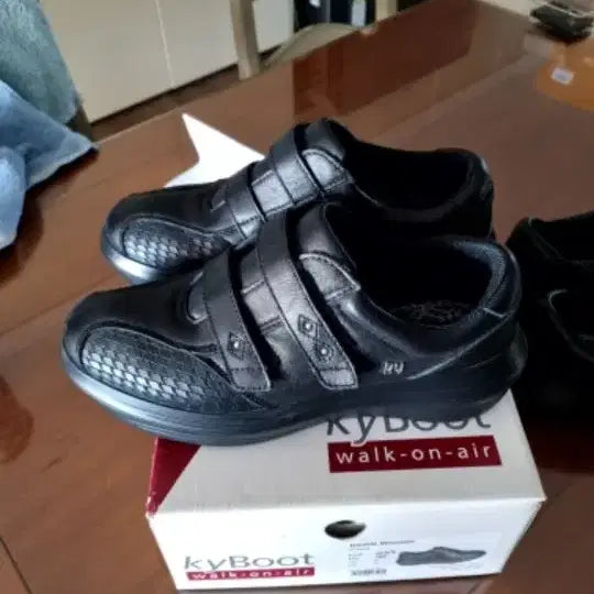 [BUNJANG] Kibun Black Velcro Leather Functional Shoes / 기분신발 검정색 벨크로 가죽 기능성 신발입니다