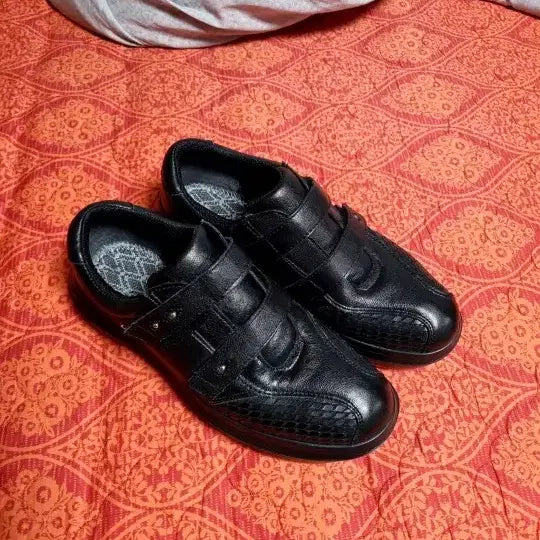 [BUNJANG] Kibun Black Velcro Leather Functional Shoes / 기분신발 검정색 벨크로 가죽 기능성 신발입니다
