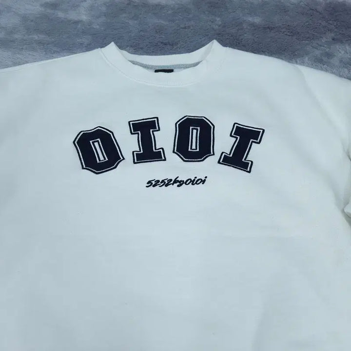 [BUNJANG] OiOi S-size Sweatshirt / [S] 오아이오아이 맨투맨