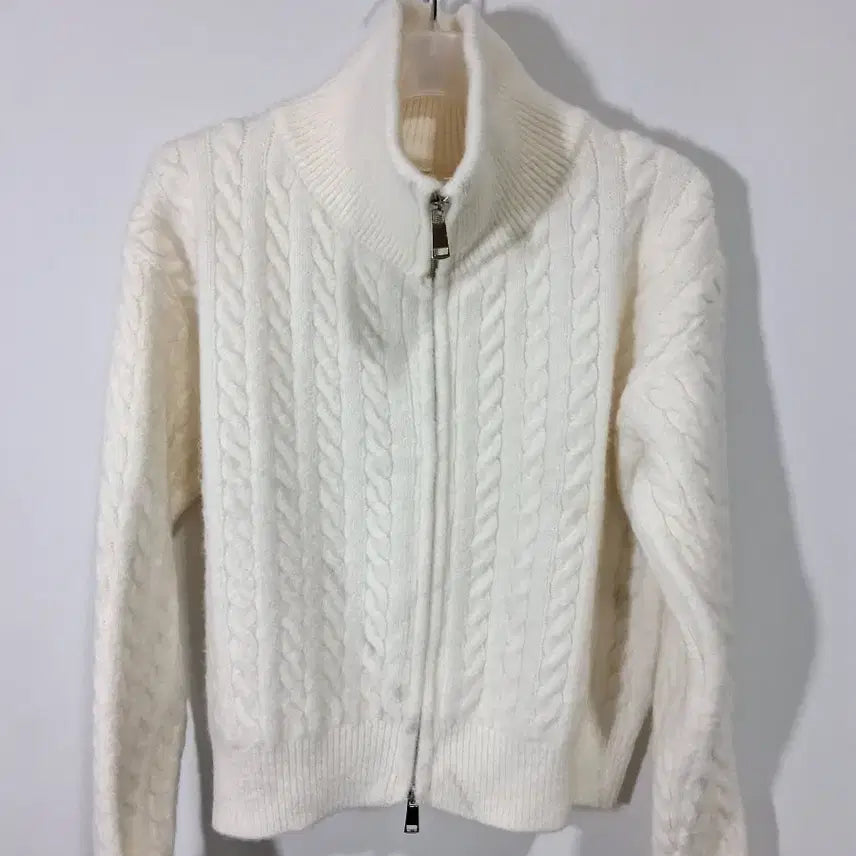 [BUNJANG] Ivory Cable Knit Zip-Up Cardigan / 아이보리 꽈배기 니트 집업 가디건