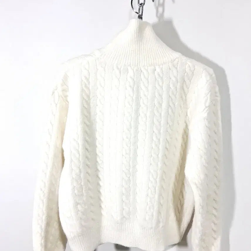 [BUNJANG] Ivory Cable Knit Zip-Up Cardigan / 아이보리 꽈배기 니트 집업 가디건