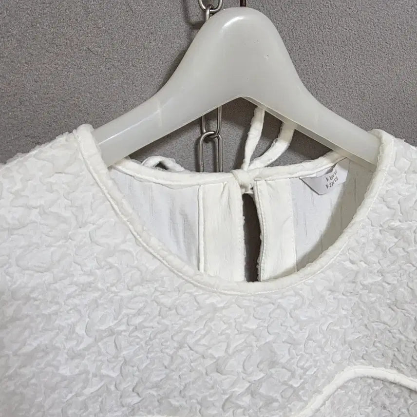 [BUNJANG] Voca Vaca White Blouse M / 보카바카 신축성있는 화이트 블라우스 M  n3150