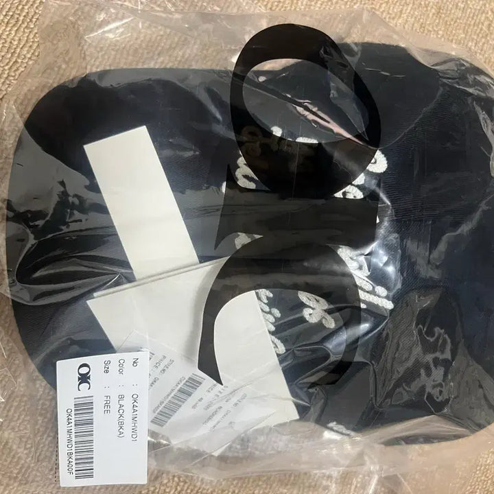 [BUNJANG] OIOI x Vaseline Collaboration Ball Cap / OIOI X 바세린 콜라보 볼캡 블랙
